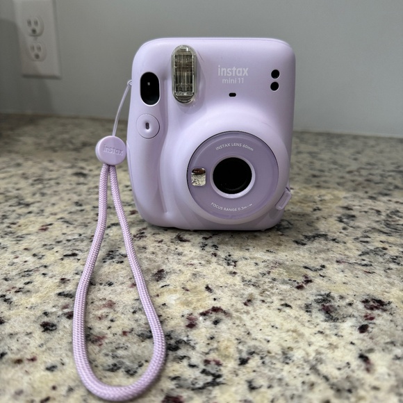 Instax Mini 11 Film Camera - Picture 1 of 7
